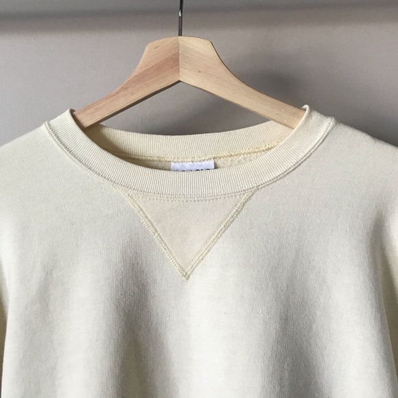 VTG Reworked Cropped Sweatshirt - Picture 6 of 12